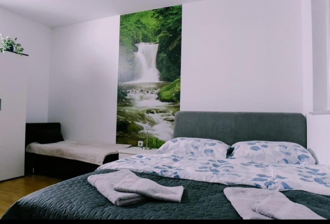 Ferienwohnung Soba Luic Zupanja Exterior foto