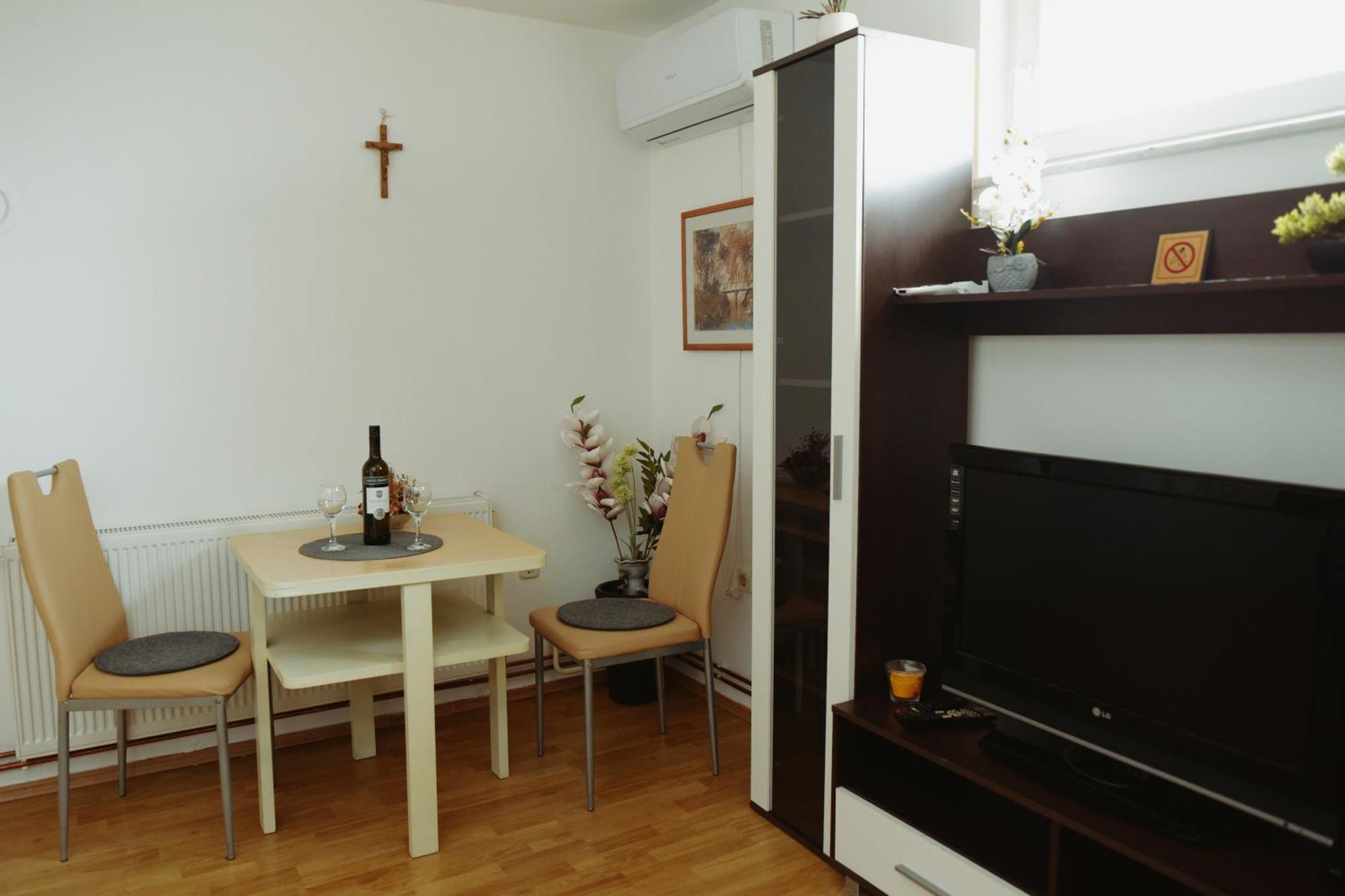 Ferienwohnung Soba Luic Zupanja Exterior foto